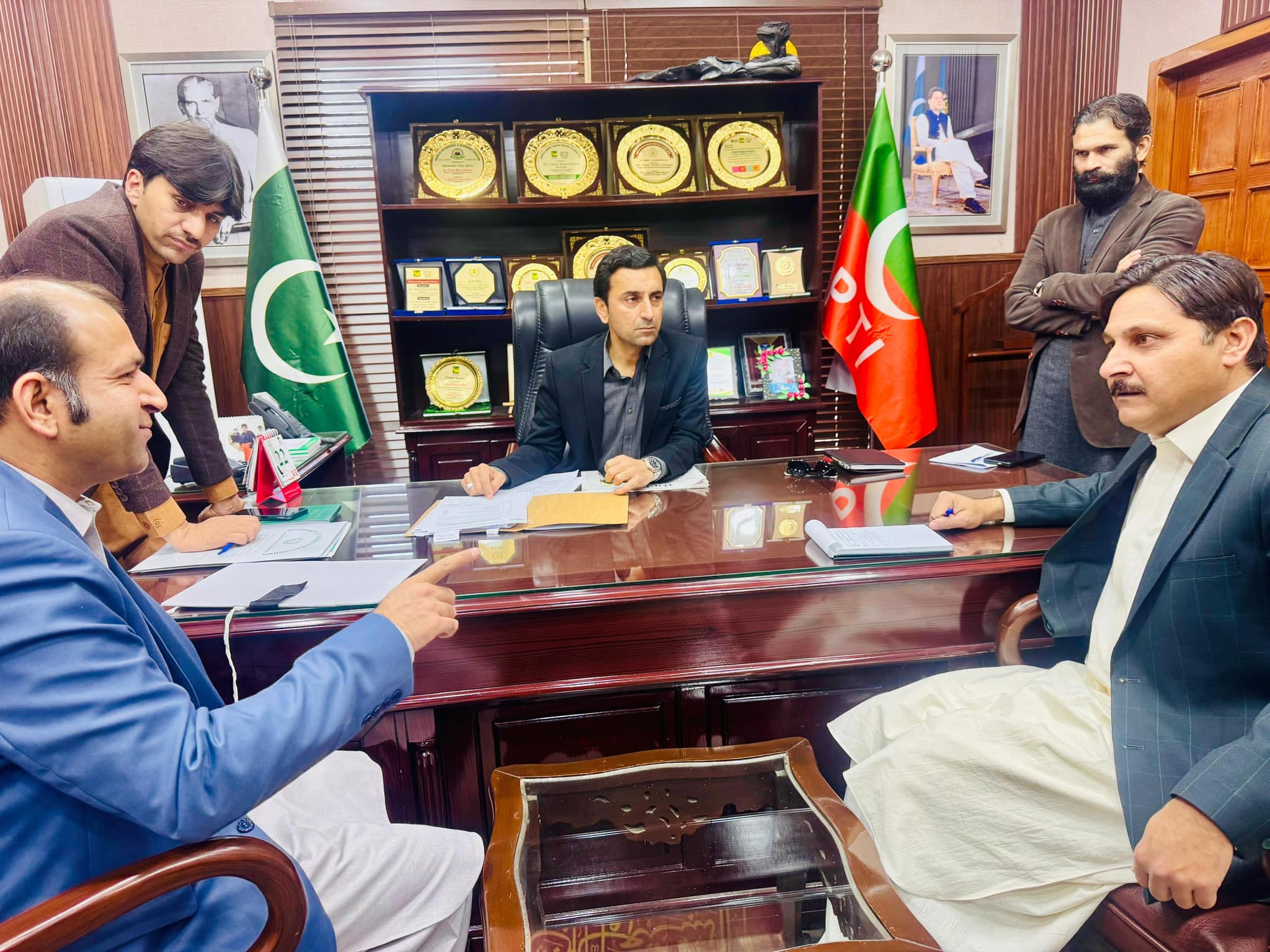 MD-ESEF-KP Meeting Minister for Elementary & Secondary Education KP.