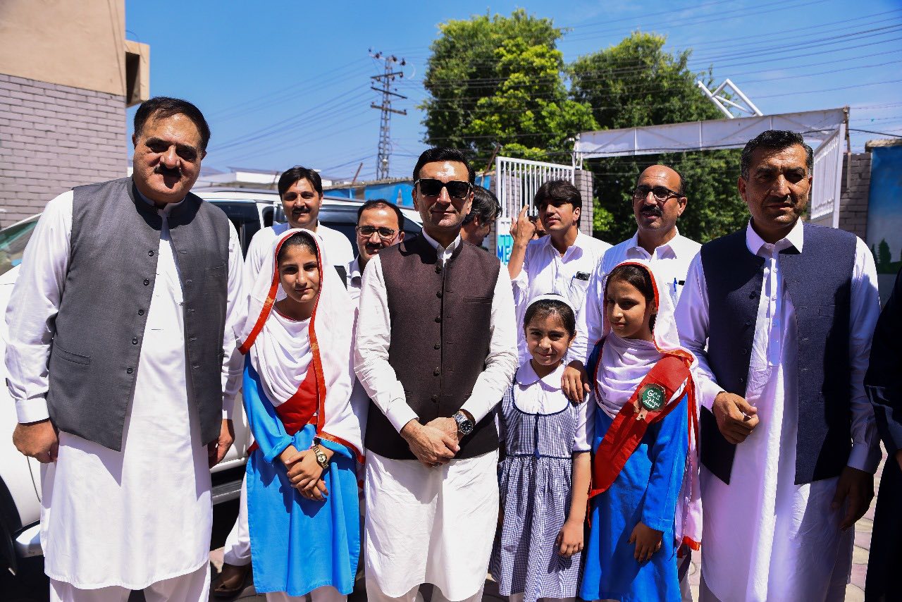 انٹرنیشنل لٹریسی ڈے پر ایجوکیشن فاؤنڈیشن کی تقریب، تعلیم میں ڈیجیٹل اصلاحات اور نئے منصوبوں کا اعلان